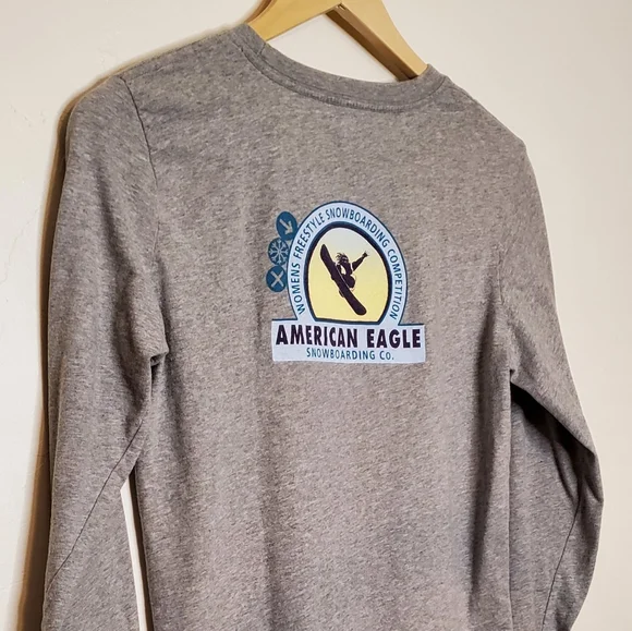 Snowboard Style Gray Long Sleeve T-Shirt with American Eagle Logo and Graphics - Picture 4 of 7